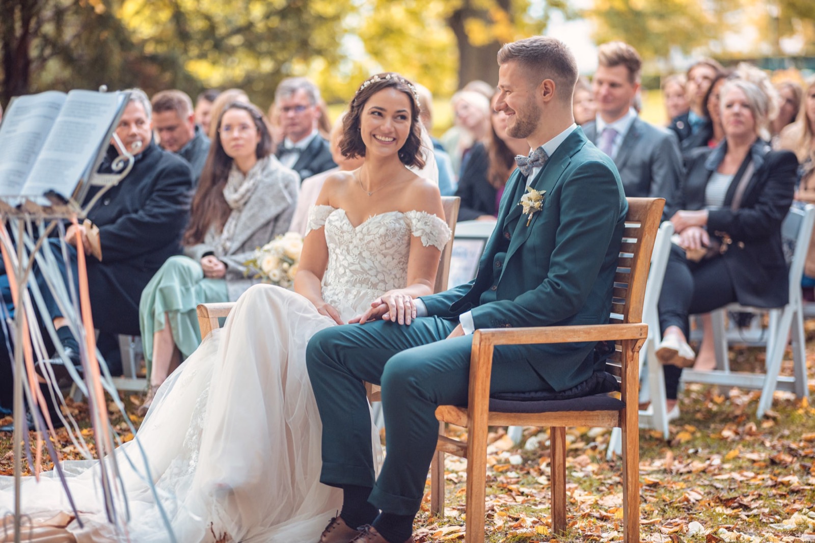 Freie Trauung im Grünen – Braut und Bräutigam