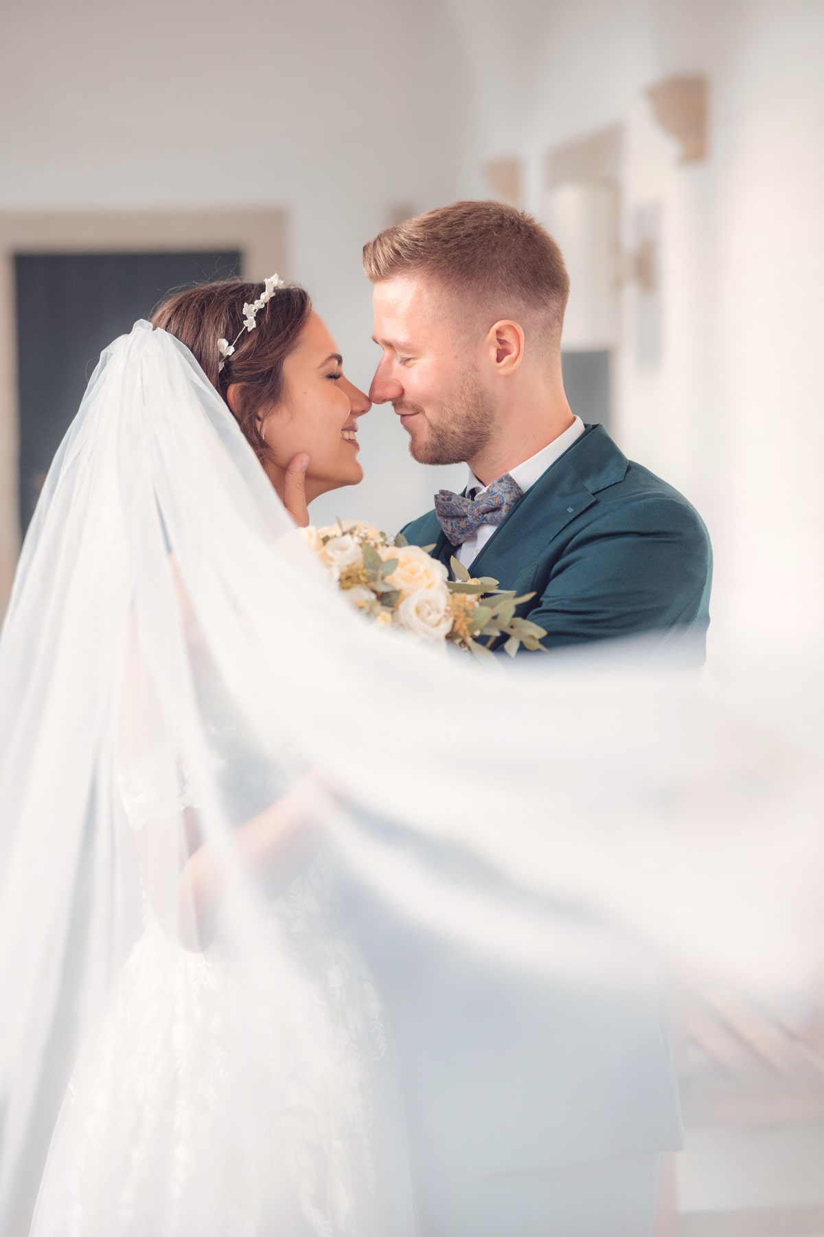 Wehender Schleier im Wind