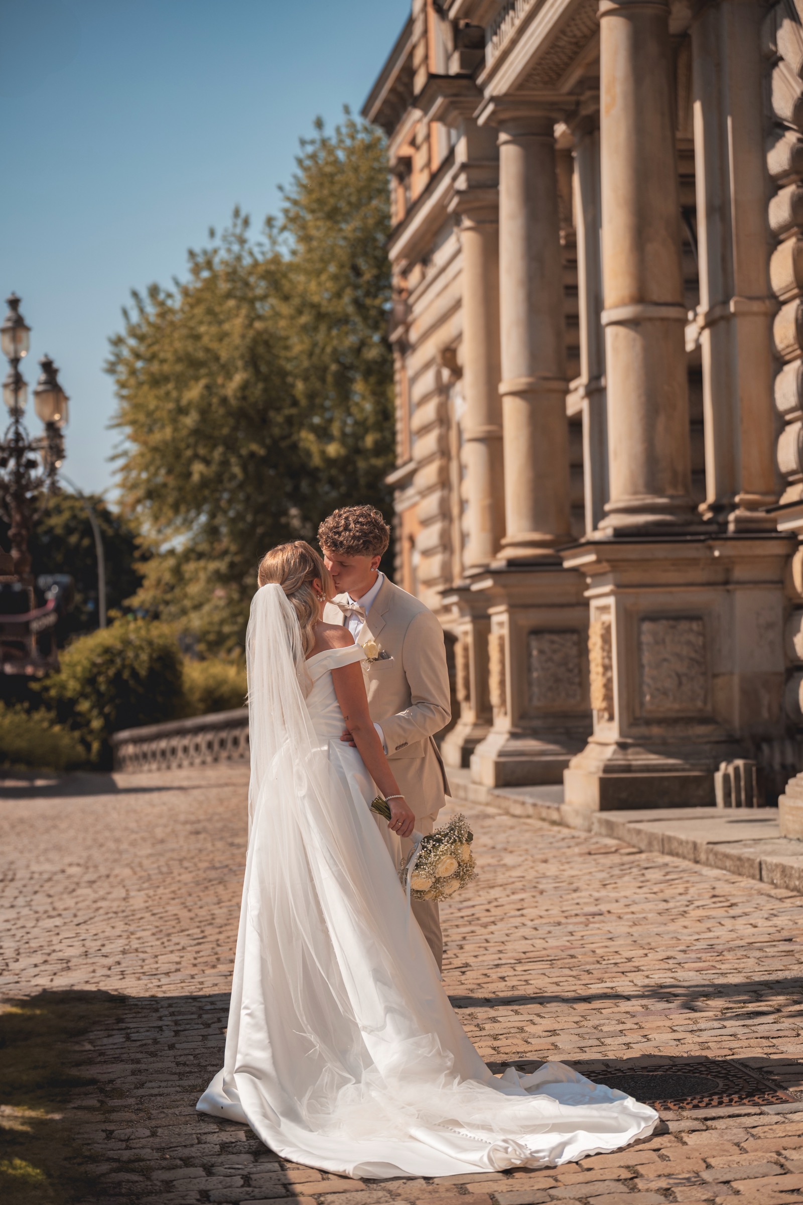 Josi und Luke Hochzeitsfoto