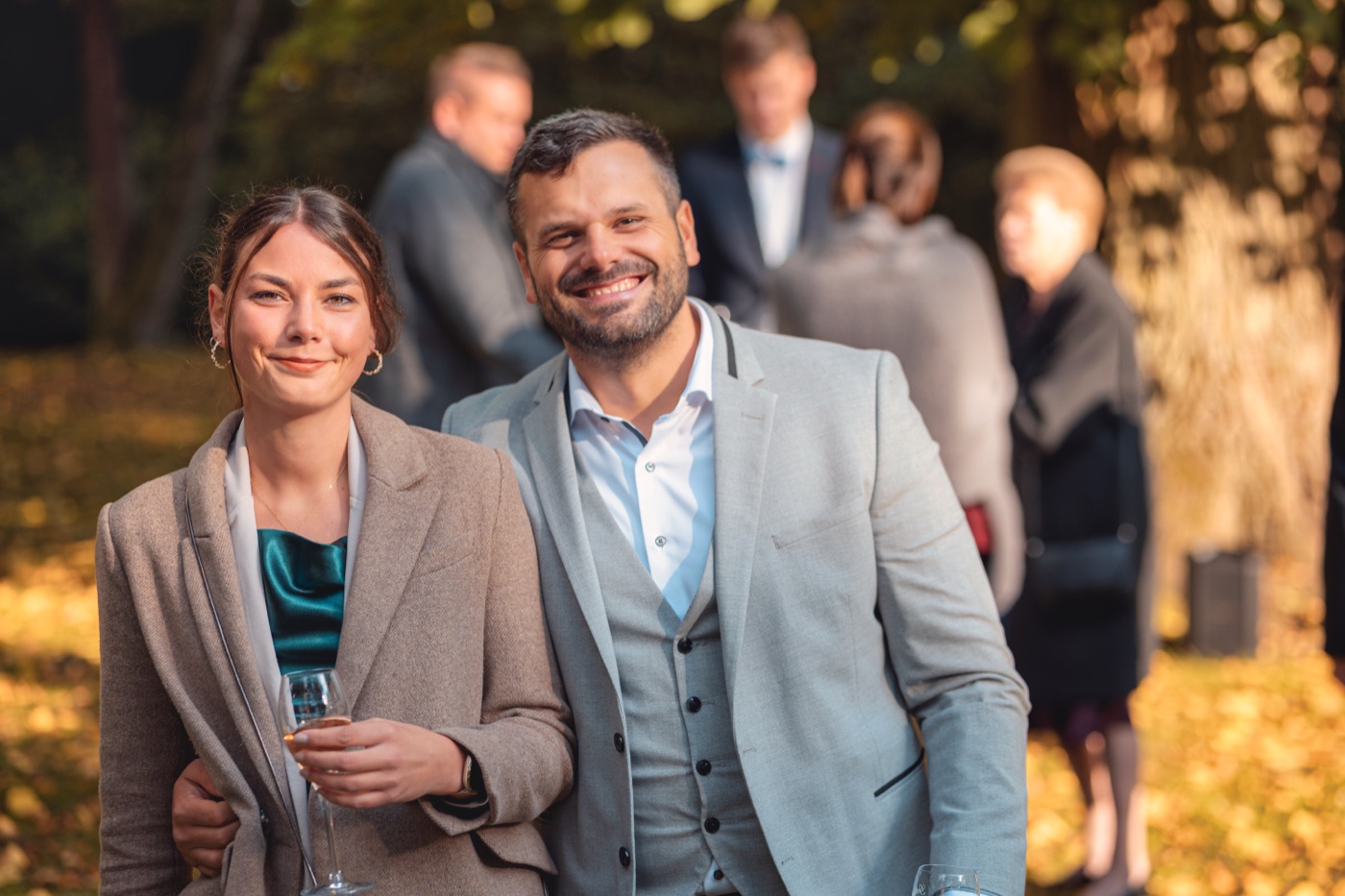 Brautpaarshooting nach der Trauung im Schlosspark Reinbek